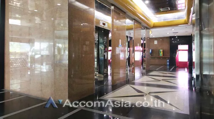 5  Office Space For Rent in Phaholyothin ,Bangkok MRT Phahon Yothin at TP & T Building AA14314